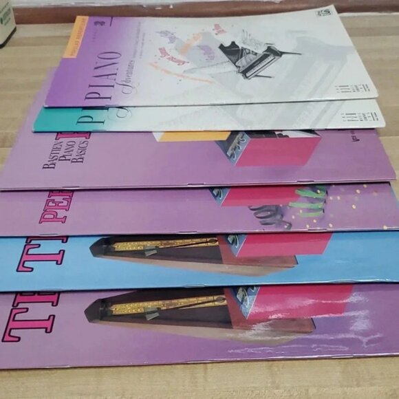 Piano basics lot of 6 - Picture 8 of 8